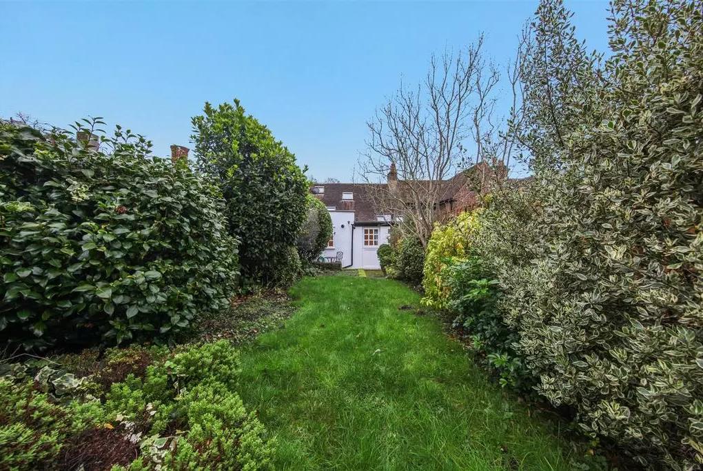 Hendon Park Cottages, Mill Hill, NW7, Mill Hill